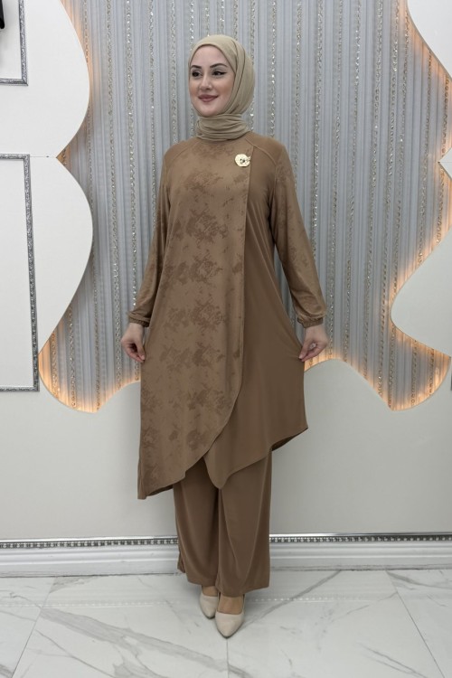 Gülümser Pantolonlu Takım  Vizon
