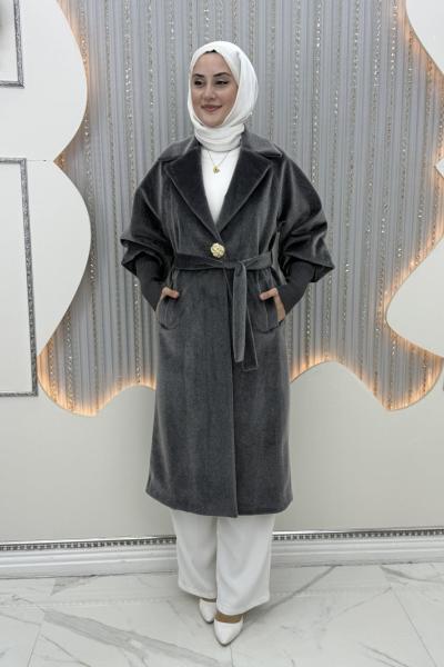 Melinda Kaban Gri